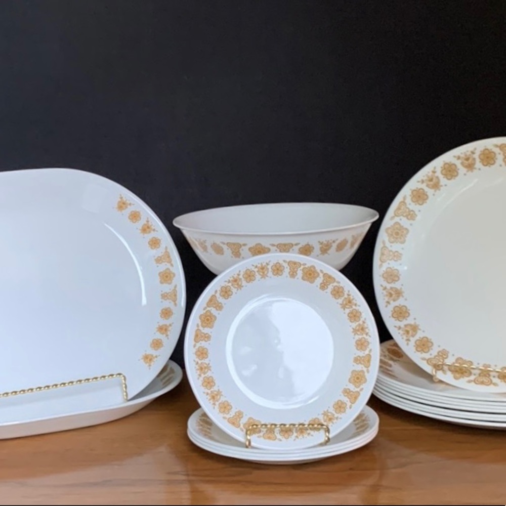 VINTAGE Corelle by Corning Butterfly Gold